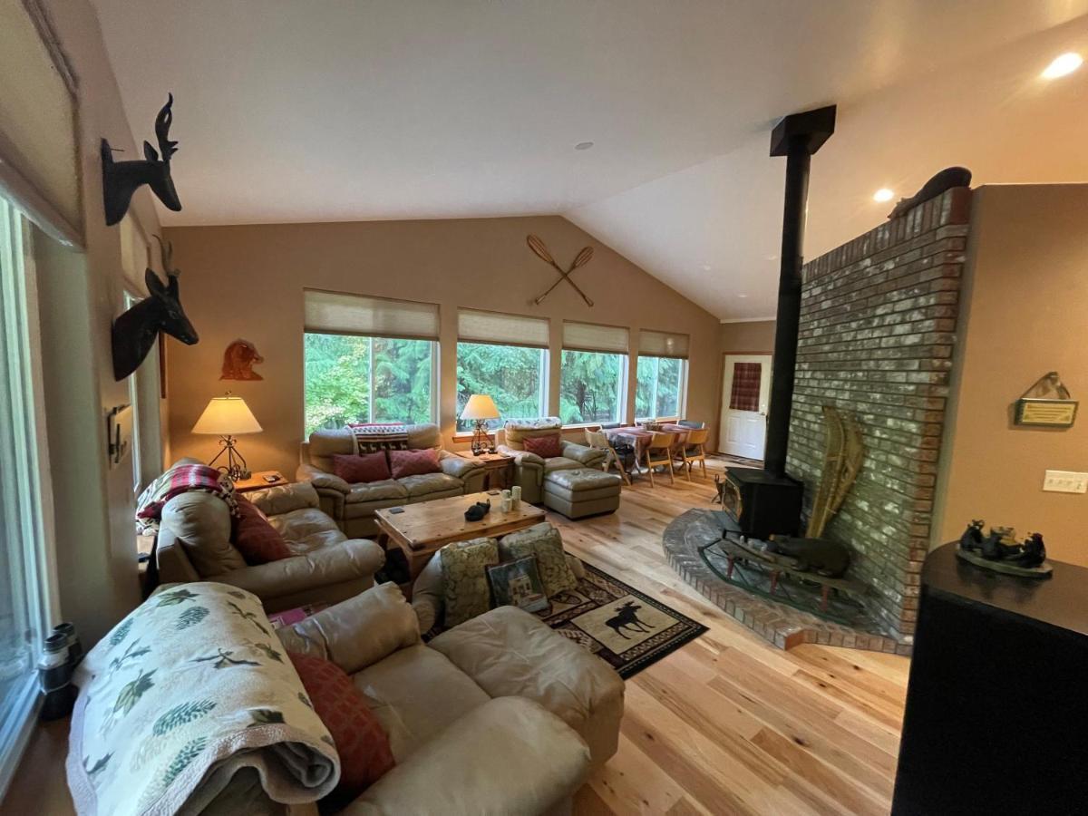 Cozy Riverfront Retreat Leavenworth Εξωτερικό φωτογραφία